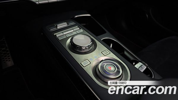 Genesis GV70 2021, фото 11