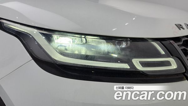 Land Rover Range Rover Velar 2022, фото 8