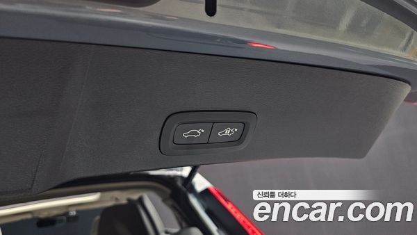 Volvo XC40 2023, фото 31