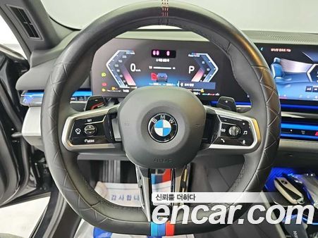 BMW 5 Series 2025, фото 9