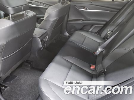 Toyota Camry 2025, фото 14