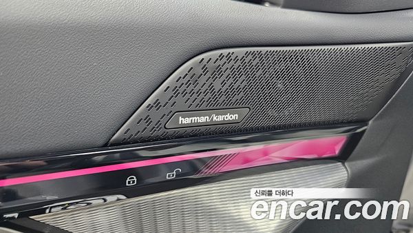 BMW 5 Series 2025, фото 30