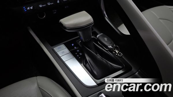 Hyundai Elantra 2022, фото 12
