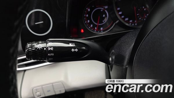 Hyundai Elantra 2022, фото 29