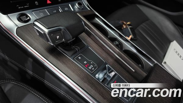 Audi A7 2022, фото 12