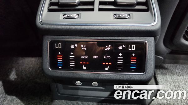 Audi A7 2022, фото 32