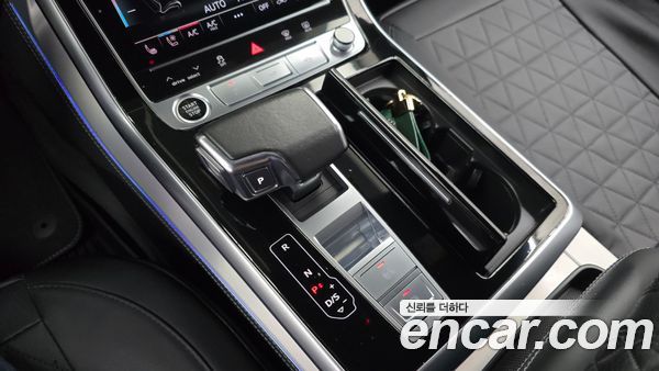 Audi Q7 2022, фото 12