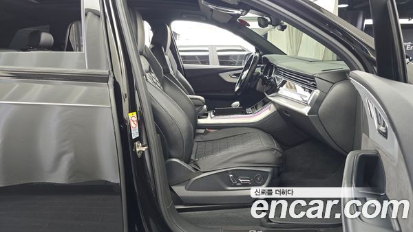 Audi Q7 2022, фото 16