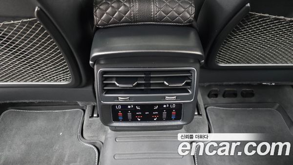 Audi Q7 2022, фото 31