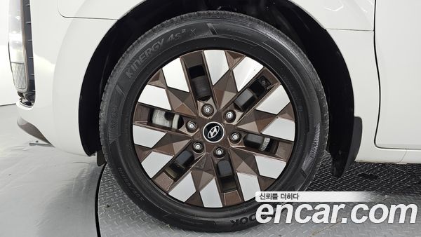 Hyundai Staria 2023, фото 5