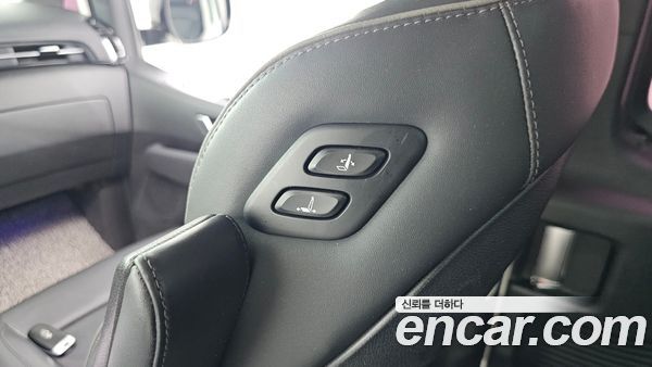 Hyundai Staria 2023, фото 31