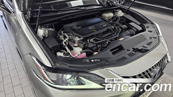 Lexus ES 2022, фото 6