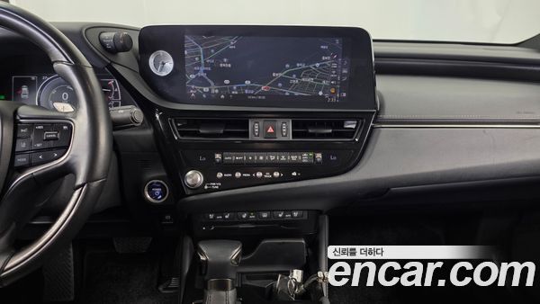 Lexus ES 2022, фото 20