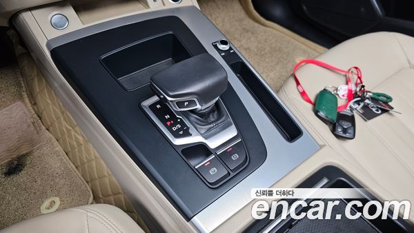 Audi Q5 2022, фото 11