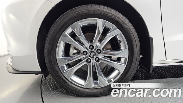 Toyota Sienna 2023, фото 5