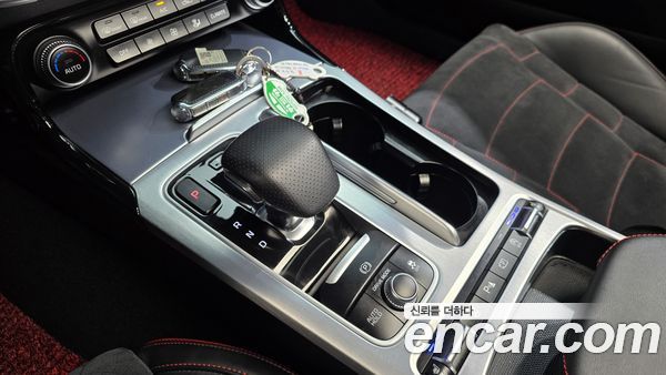 Kia Stinger 2022, фото 11