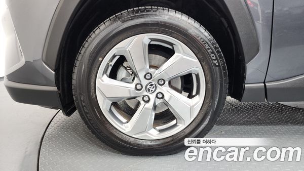 Toyota RAV4 2021, фото 5