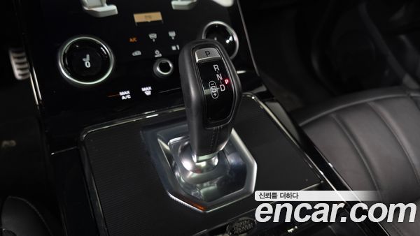 Land Rover Range Rover Evoque 2023, фото 9