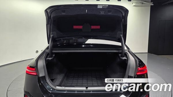 BMW 5 Series 2025, фото 26