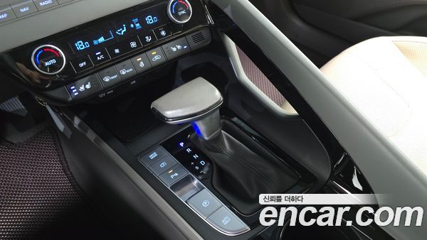Hyundai Elantra 2025, фото 12