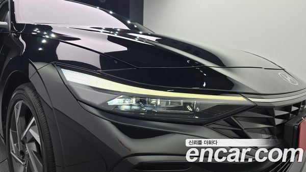 Hyundai Elantra 2025, фото 8