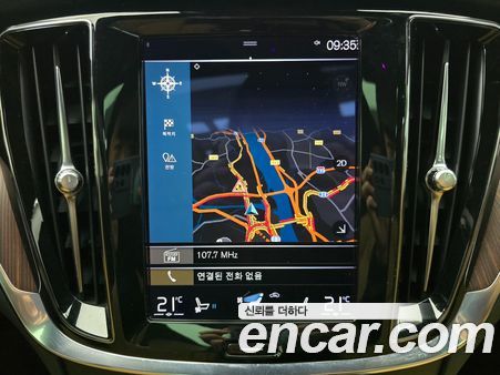 Volvo V60 2021, фото 14