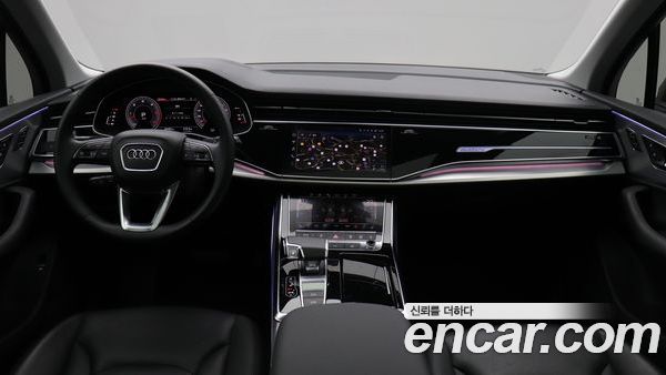 Audi Q7 2022, фото 11