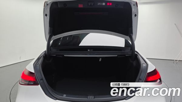 Mercedes-Benz E-Class 2023, фото 20