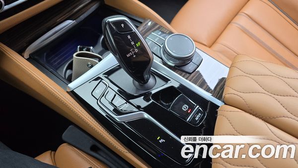 BMW 5 Series 2022, фото 11
