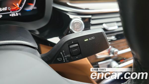 BMW 5 Series 2022, фото 25
