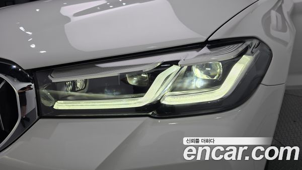 BMW 5 Series 2022, фото 7