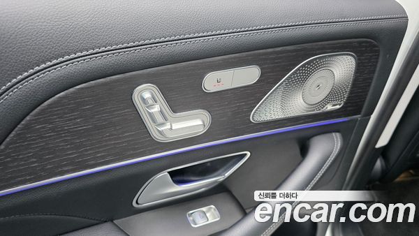 Mercedes-Benz GLE 2023, фото 28