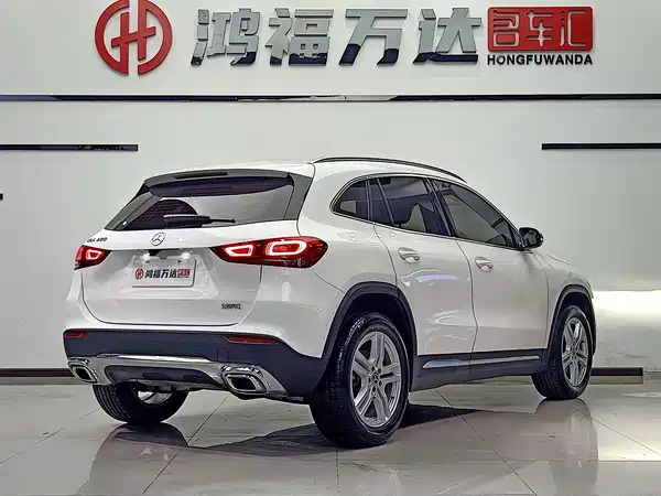 Mercedes-Benz GLA 2023, фото 4