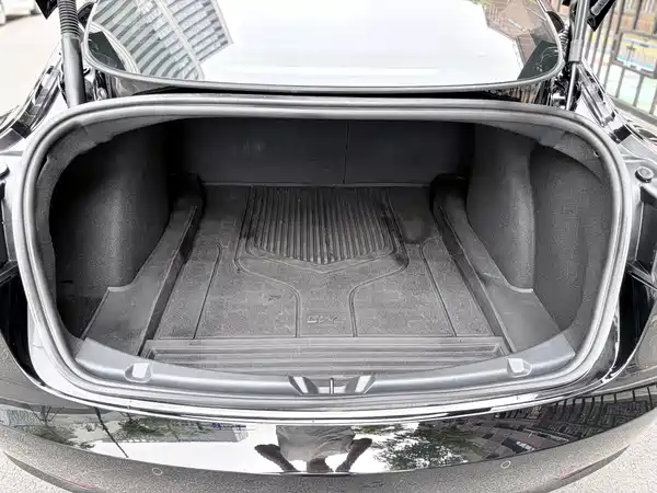 Tesla Model 3 2022, фото 9
