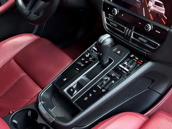 Porsche Macan 2022, фото 15