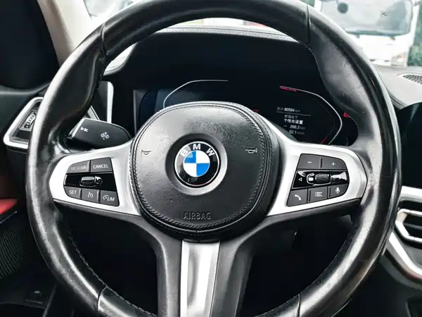 BMW 3 Series 2022, фото 15