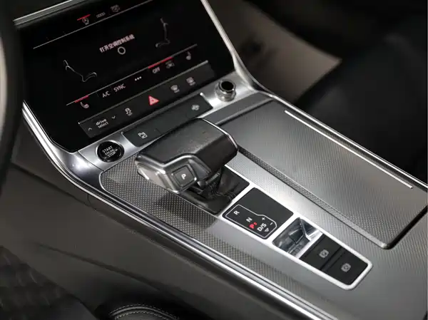 Audi A6L 2022, фото 11