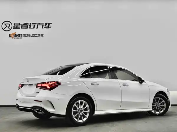 Mercedes-Benz A-Class 2022, фото 9
