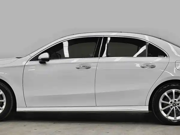 Mercedes-Benz A-Class 2022, фото 20