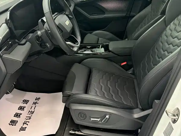 Audi Q6L e-tron 2025, фото 10