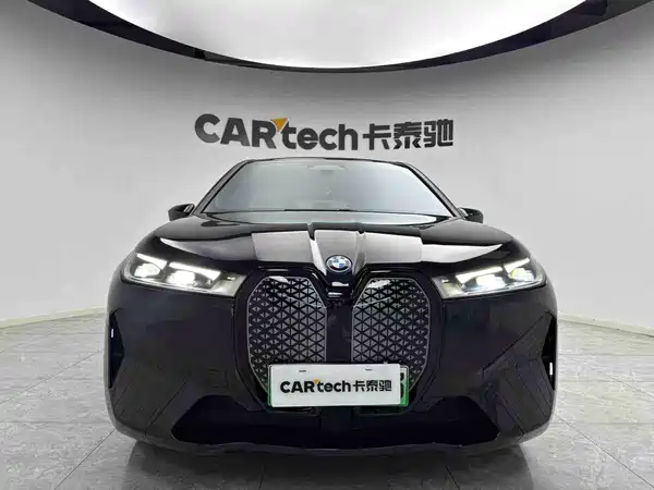 BMW iX 2023, фото 2