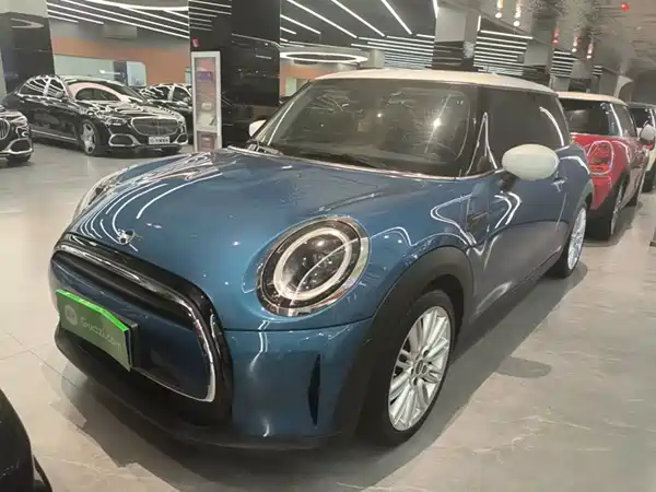 MINI 2022