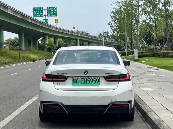 BMW i3 2022, фото 16