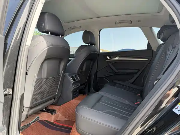 Audi Q5L 2022, фото 9