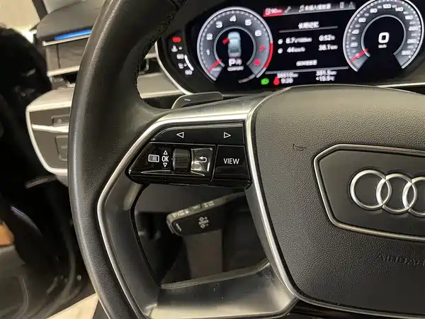 Audi A8 2023, фото 20
