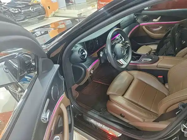 Mercedes-Benz E-Class 2023, фото 15