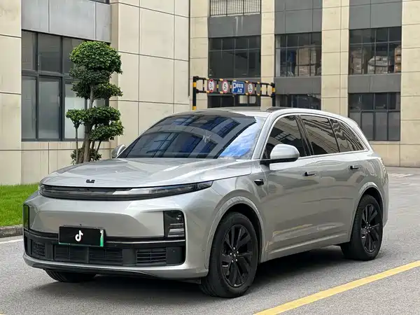 Li Auto L7 2023