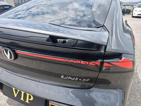 Changan UNI-V 2022, фото 7