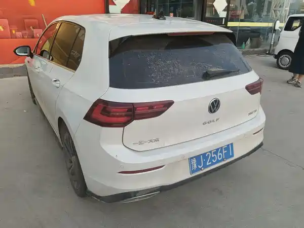 Volkswagen Golf 2023, фото 7