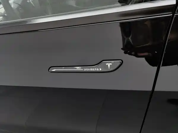 Tesla Model 3 2022, фото 18